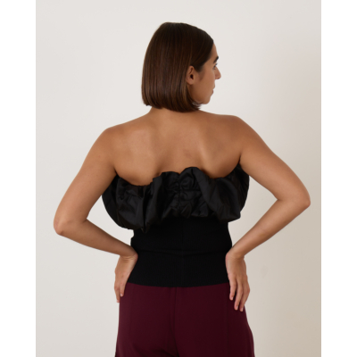 Ganni Zwarte Top met Pofdetail en Ribstructuur