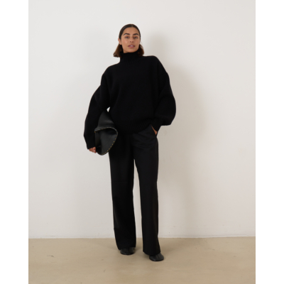 6397 Relaxed Tuxedo Trouser in Black