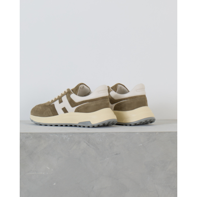 Hogan Hyperlight Suede Sneaker met Hoge Zool Khaki Groen