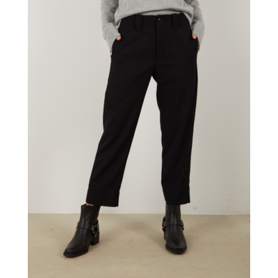 Closed Josy trousers black