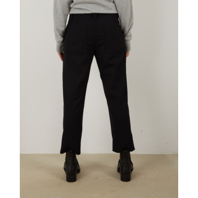 Closed Josy trousers black